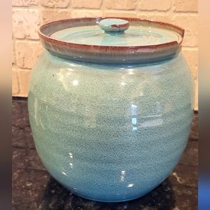 Speckled Blue Glazed North Carolina Pottery Canister Jar with Lid